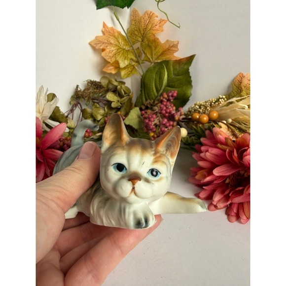 Vintage 1984 Enesco Ceramic Playful Gray Tabby Kitten Cat Figurine Blue Eyes - Picture 9 of 10